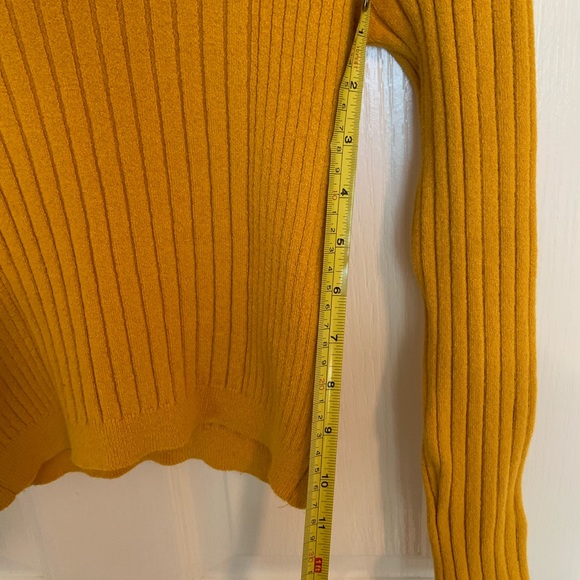 UO Cooperative Cindy Ribbed MockNeck Sweater Small - Picture 4 of 5